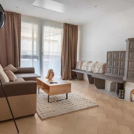 Deluxe Tirol 公寓 *